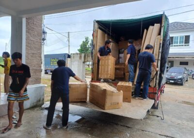 รถท้ายลิฟท์