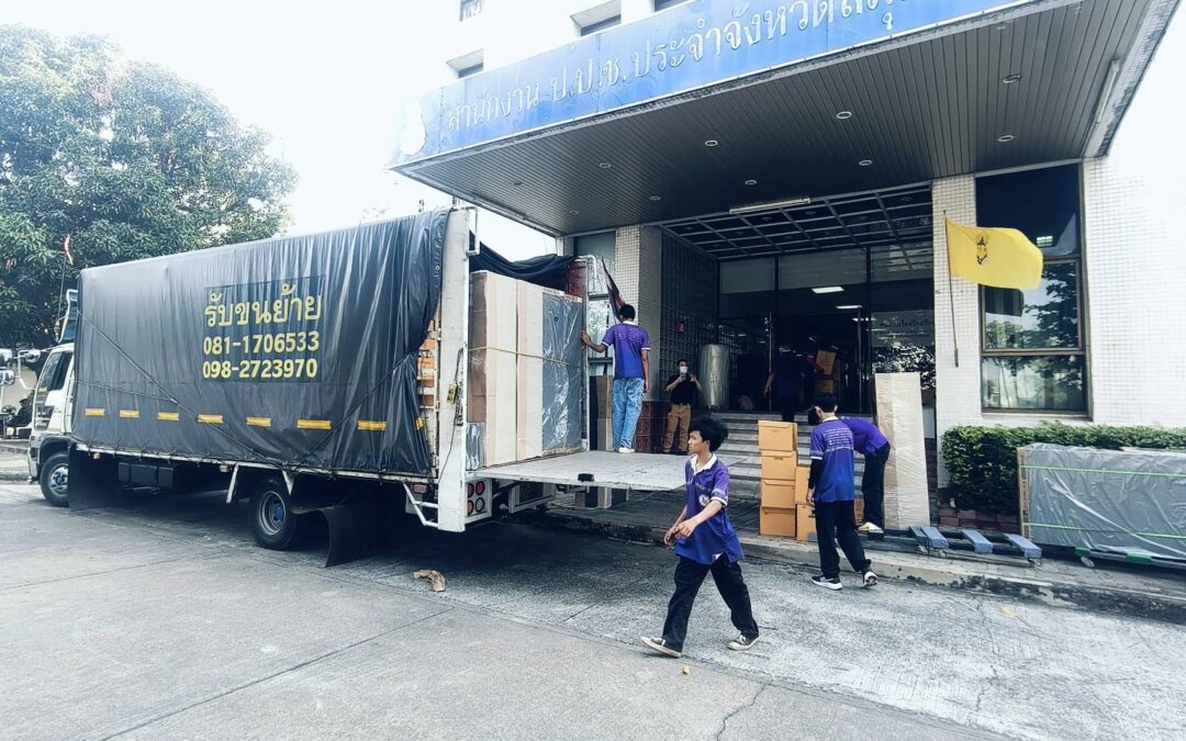 รถรับจ้างขนย้ายเชียงใหม่ กระบะ 6ล้อ รถเฮี๊ยบ ราคาถูก พร้อมคนยกของ!!