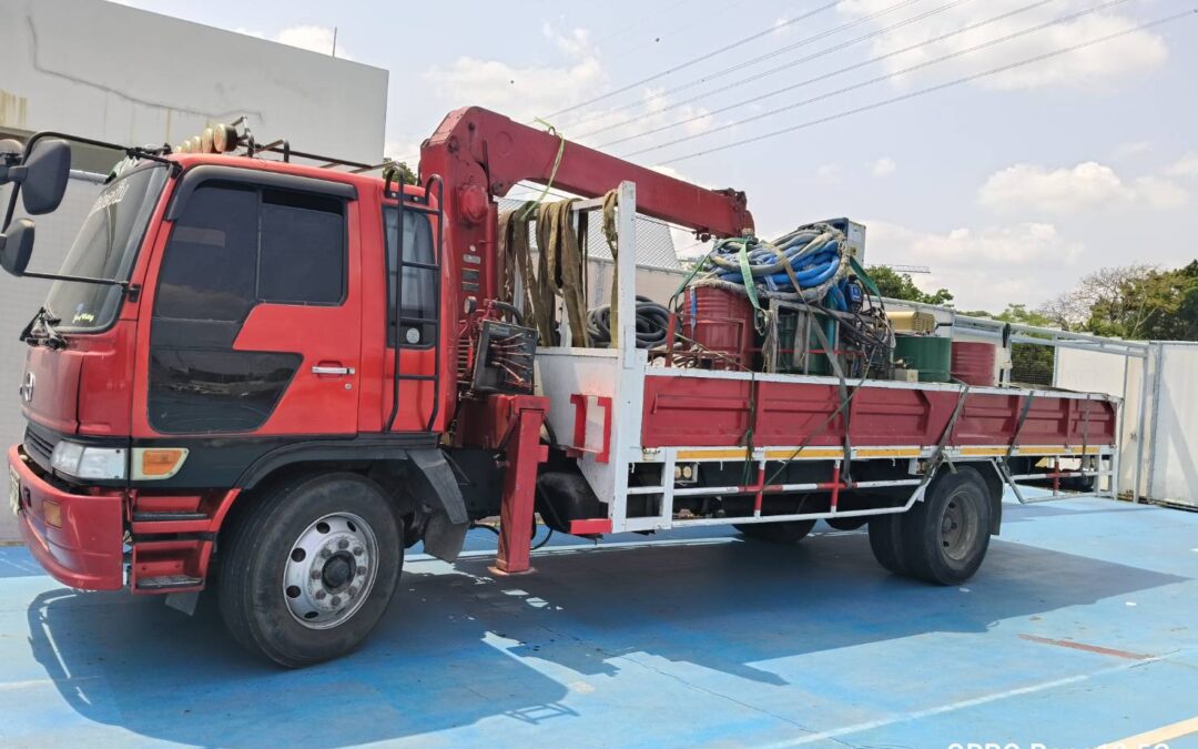 รถเฮี๊ยบรับจ้างชลบุรี ศรีราชา แหลมฉบัง บ่อวิน เครนรับจ้างราคาถูก