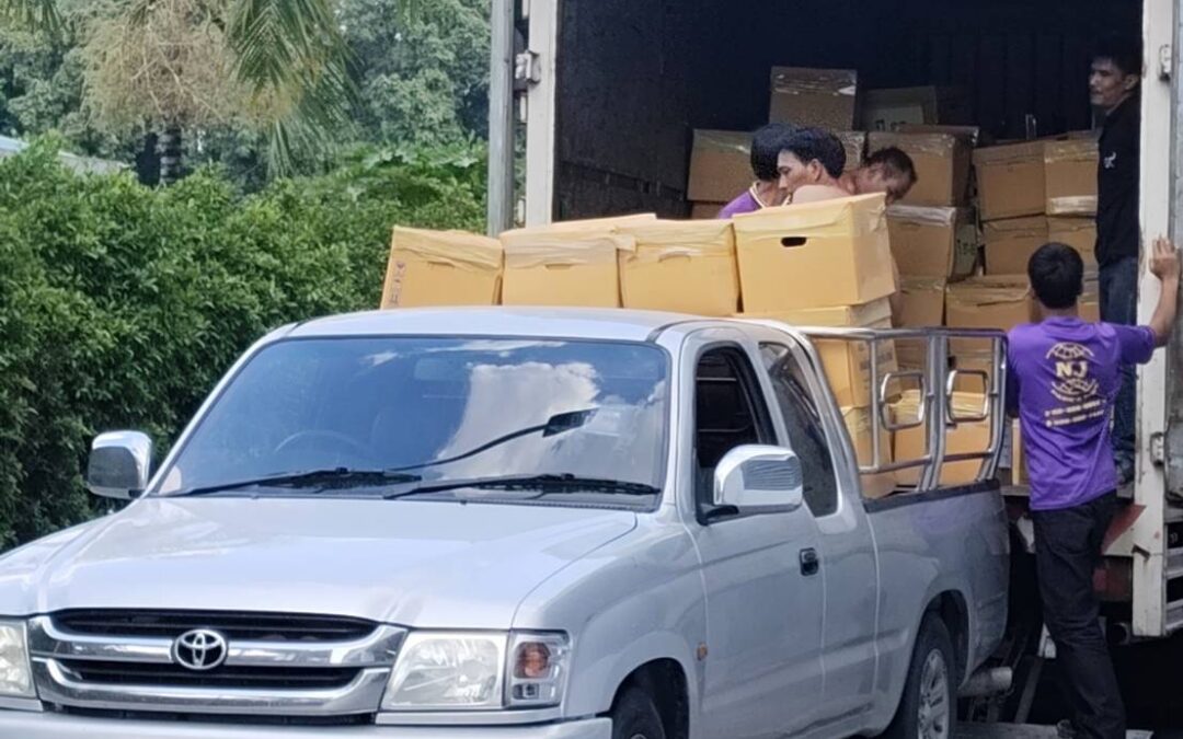 กระบะรับจ้างขนของสุวินทวงศ์ ราคาถูกบริการดี พร้อมคนช่วยยก!!