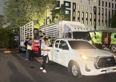 กระบะขนของ